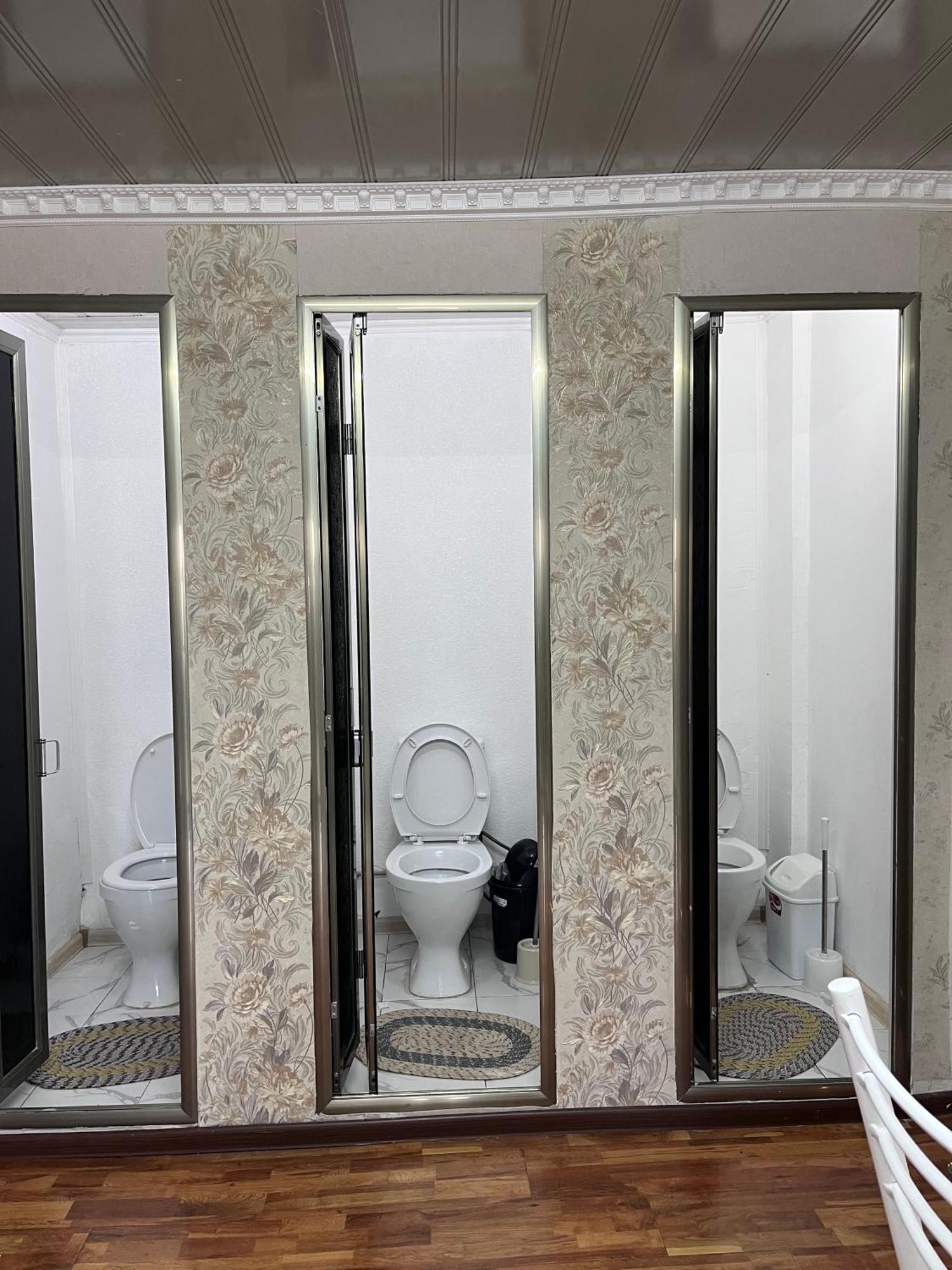 Nomadstan Capsule Hostel Каракол Экстерьер фото