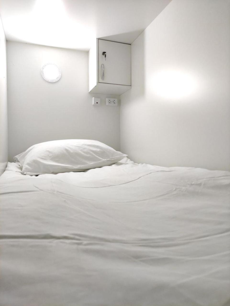 Nomadstan Capsule Hostel Каракол Экстерьер фото